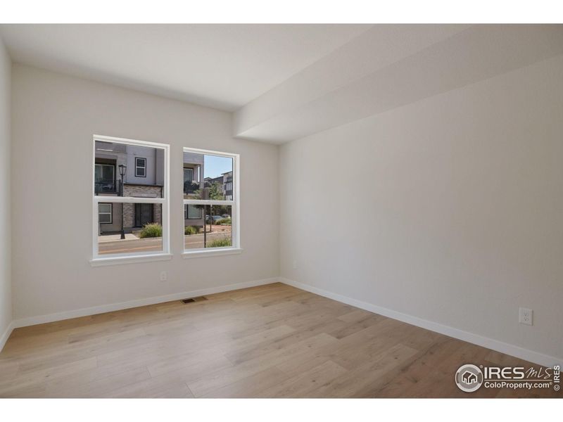 Main Floor Bedroom/Office