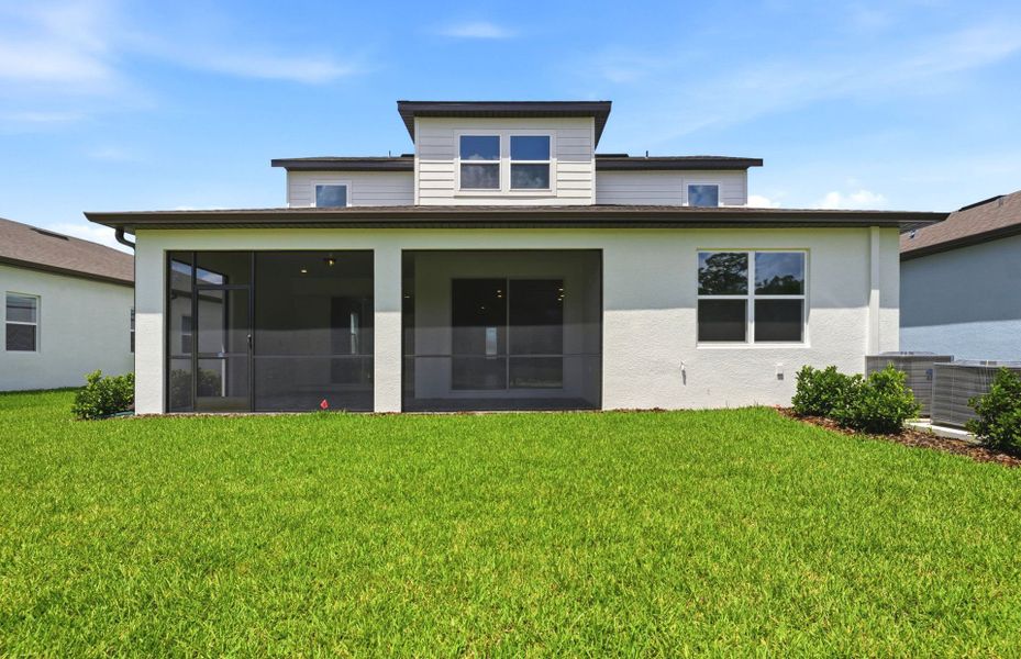 Exterior details and patio area of a home in Del Webb River Reserve, Spring Hill (Image 3).