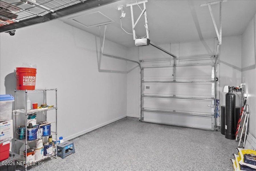 Spacious, unfurnished interior of a new home in , Middleburg (Image 23). Spacious, unfurnished interior of a new home in , Middleburg (Image 23).