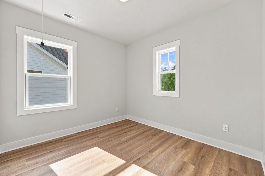 Spacious, unfurnished interior of a new home in Wendell Falls, Wendell (Image 24).