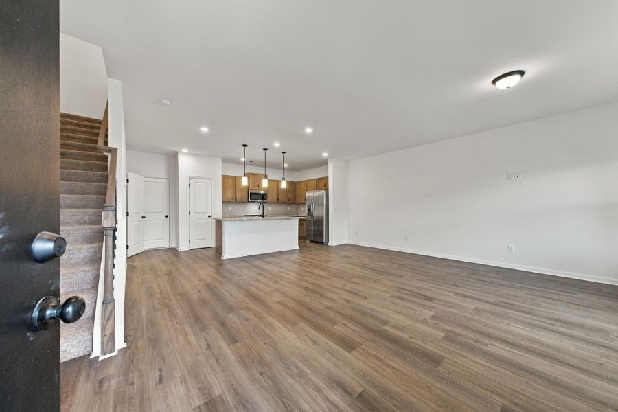 Spacious, unfurnished interior of a new home in Wilson Meadows, Clarksville (Image 12).