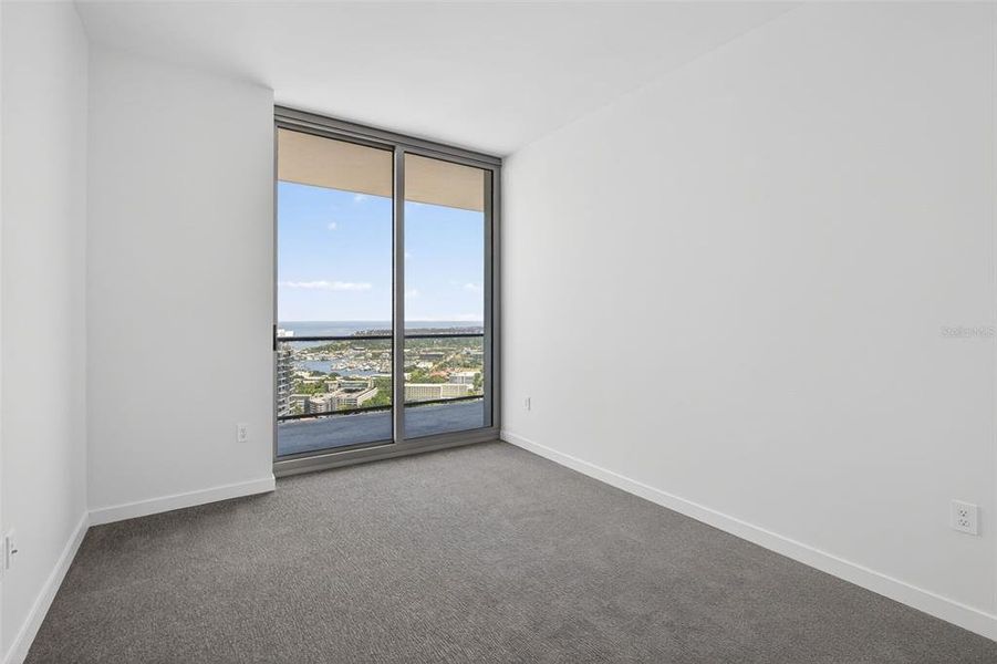 Spacious, unfurnished interior of a new home in , St. Petersburg (Image 41). Spacious, unfurnished interior of a new home in , St. Petersburg (Image 41).