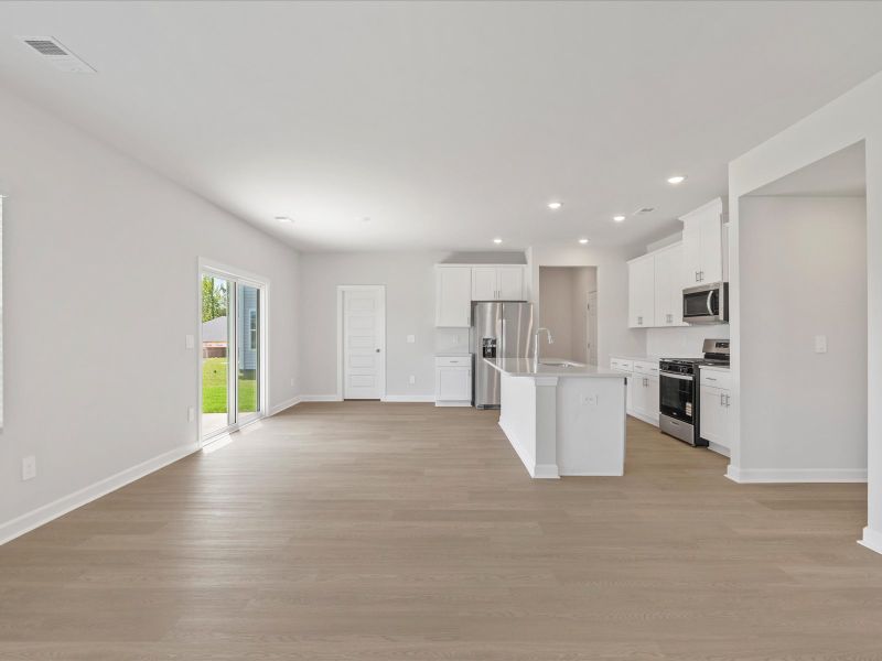 Spacious, unfurnished interior of a new home in Collier Ridge, Moore (Image 18).