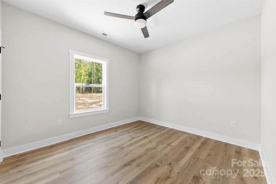 Spacious, unfurnished interior of a new home in , Blacksburg (Image 12).