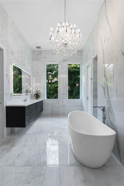 Furnished interior view inside a new home in , Plantation (Image 14).