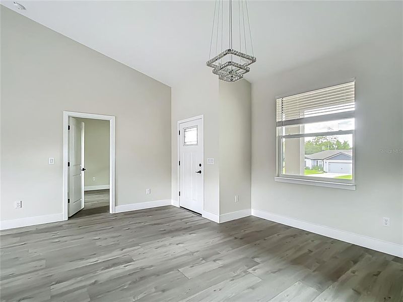 Spacious, unfurnished interior of a new home in , Ocala (Image 11).