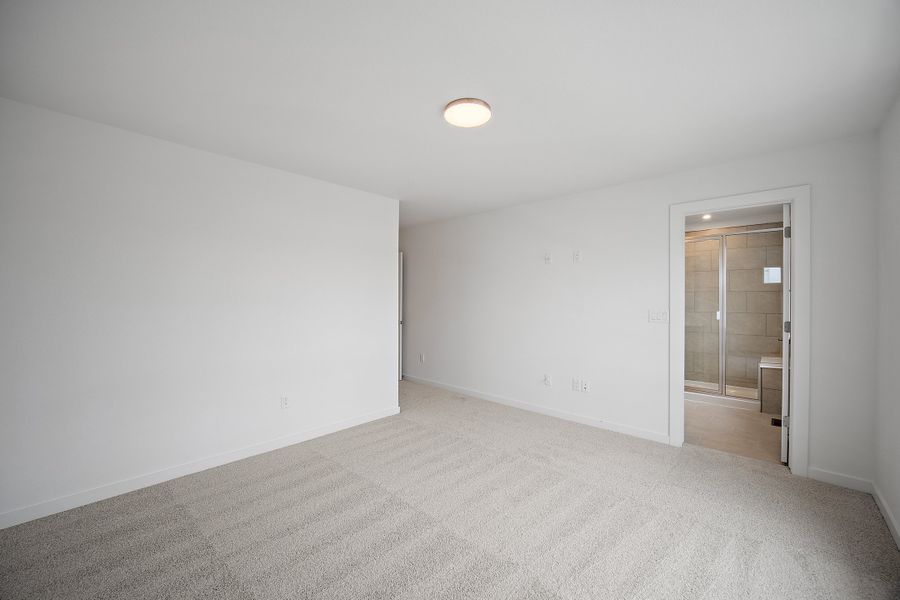 Spacious, unfurnished interior of a new home in The Commons at Victory Ridge, Colorado Springs (Image 29).
