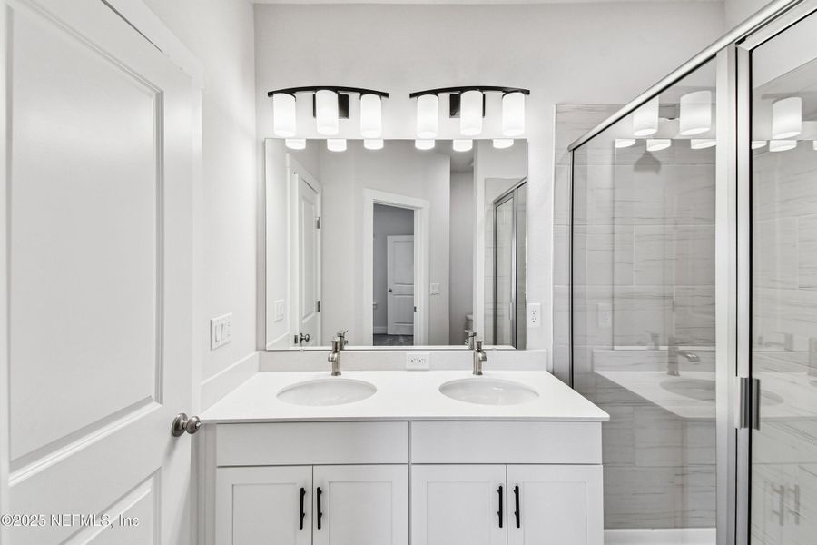 Image 17 of a home in Kettering at eTown - Garden Collection. Image 17 of a home in Kettering at eTown - Garden Collection.