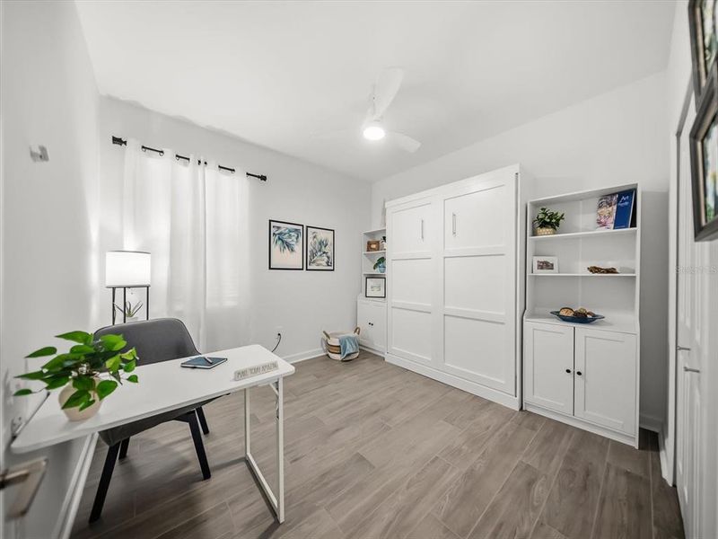 Furnished interior view inside a new home in , Orlando (Image 27).