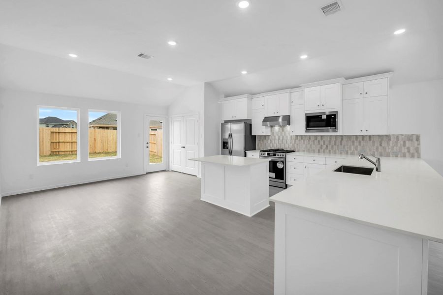 **Photos are representative only. This is not the actual homesite.**