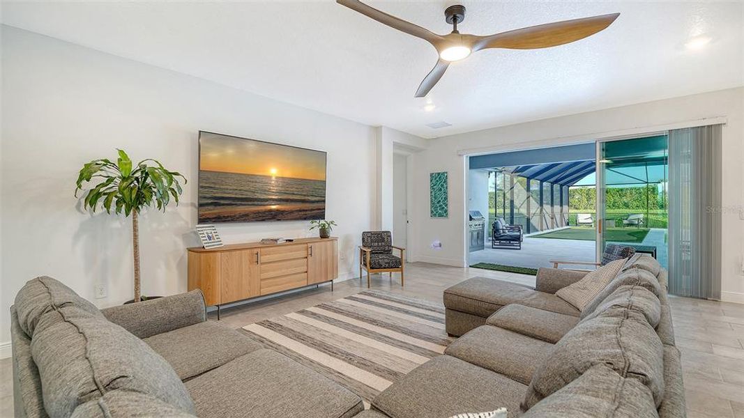 Furnished interior view inside a new home in Star Farms at Lakewood Ranch, Bradenton (Image 13).
