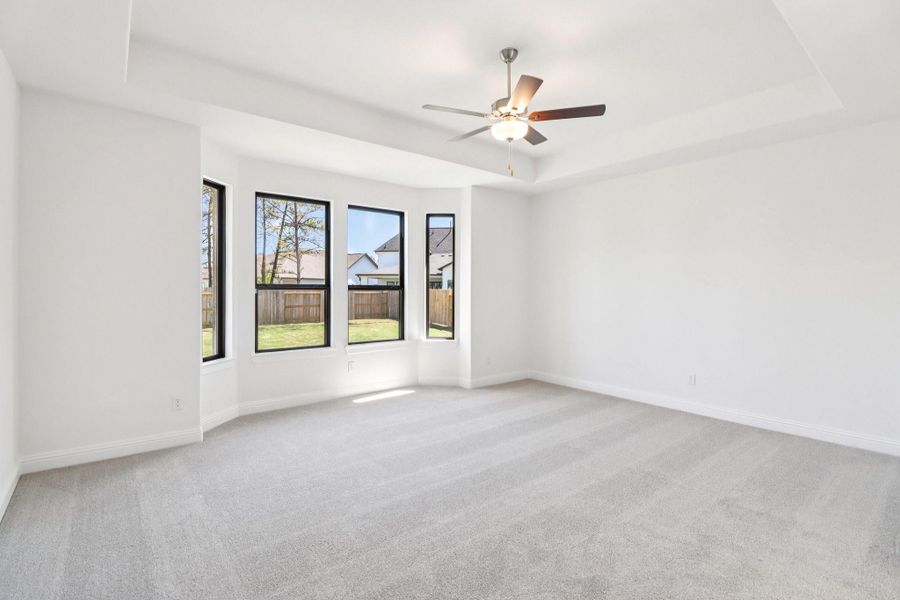 Spacious, unfurnished interior of a new home in Evergreen 60', Conroe (Image 40).