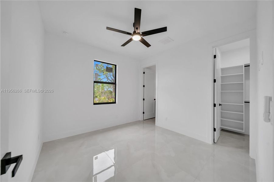 Spacious, unfurnished interior of a new home in , Lehigh Acres (Image 37).