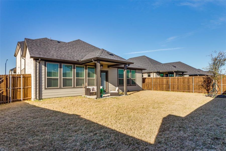 large corner lot with no home on one side