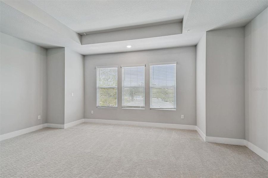 Spacious, unfurnished interior of a new home in Towns at Union, St. Petersburg (Image 22). Spacious, unfurnished interior of a new home in Towns at Union, St. Petersburg (Image 22).