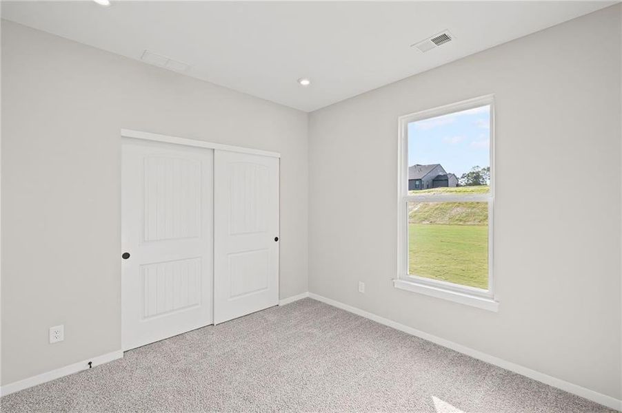 Spacious, unfurnished interior of a new home in Pickens Bluff, Hiram (Image 16).
