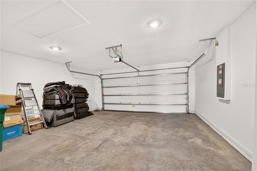 Spacious, unfurnished interior of a new home in Marion Ranch, Ocala (Image 22). Spacious, unfurnished interior of a new home in Marion Ranch, Ocala (Image 22).