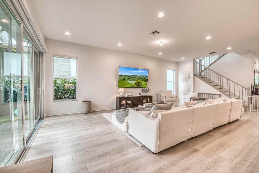 _IMG1382_HDR _IMG1382_HDR