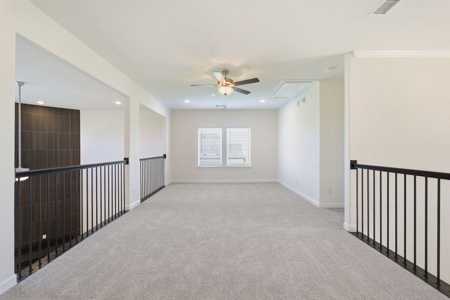 Spacious, unfurnished interior of a new home in Green Meadows, Celina (Image 56).