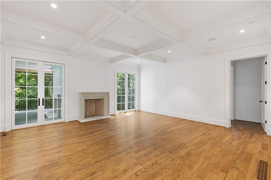 Spacious, unfurnished interior of a new home in , Atlanta (Image 60).