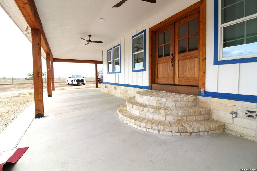 Exterior details and patio area of a home in , Floresville (Image 21).