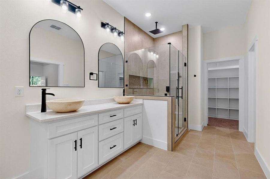 Furnished interior view inside a new home in , Gun Barrel City (Image 12).