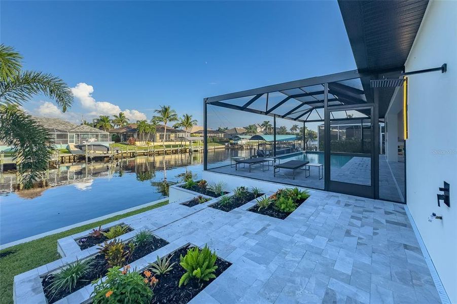 Exterior details and patio area of a home in , Cape Coral (Image 25).