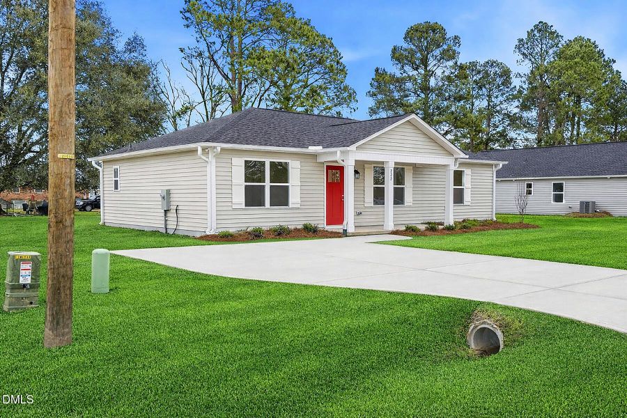 222 Rae Rd-2 Grass 222 Rae Rd-2 Grass