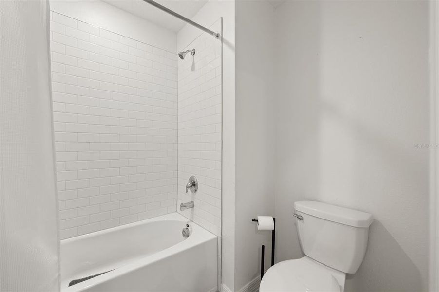 Furnished interior view inside a new home in Connerton, Land O' Lakes (Image 29).