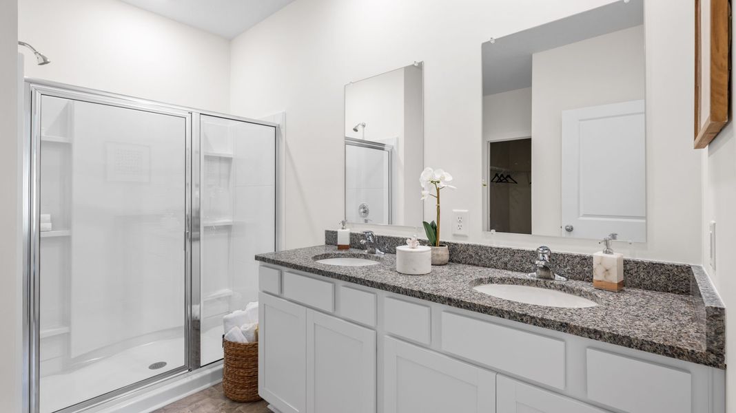 Representative furnished interior of a home built from the Cali by D.R. Horton in Fairview Hills, Cleveland (Image 24).