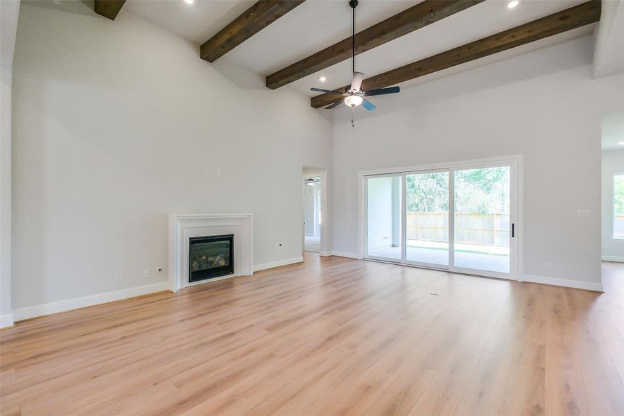 Spacious, unfurnished interior of a new home in Evergreen 70', Conroe (Image 15). Spacious, unfurnished interior of a new home in Evergreen 70', Conroe (Image 15).