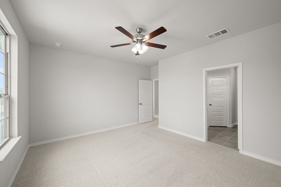 Spacious, unfurnished interior of a new home in Eagle Cove, Denton (Image 23). Spacious, unfurnished interior of a new home in Eagle Cove, Denton (Image 23).