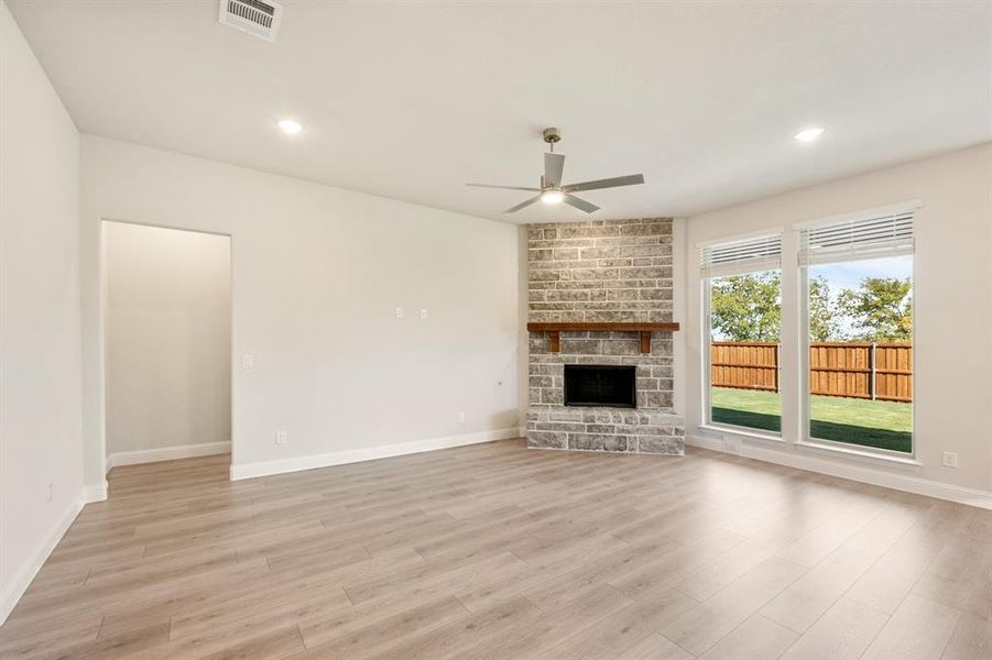 Spacious, unfurnished interior of a new home in Waterscape Classic 60s, Royse City (Image 22).