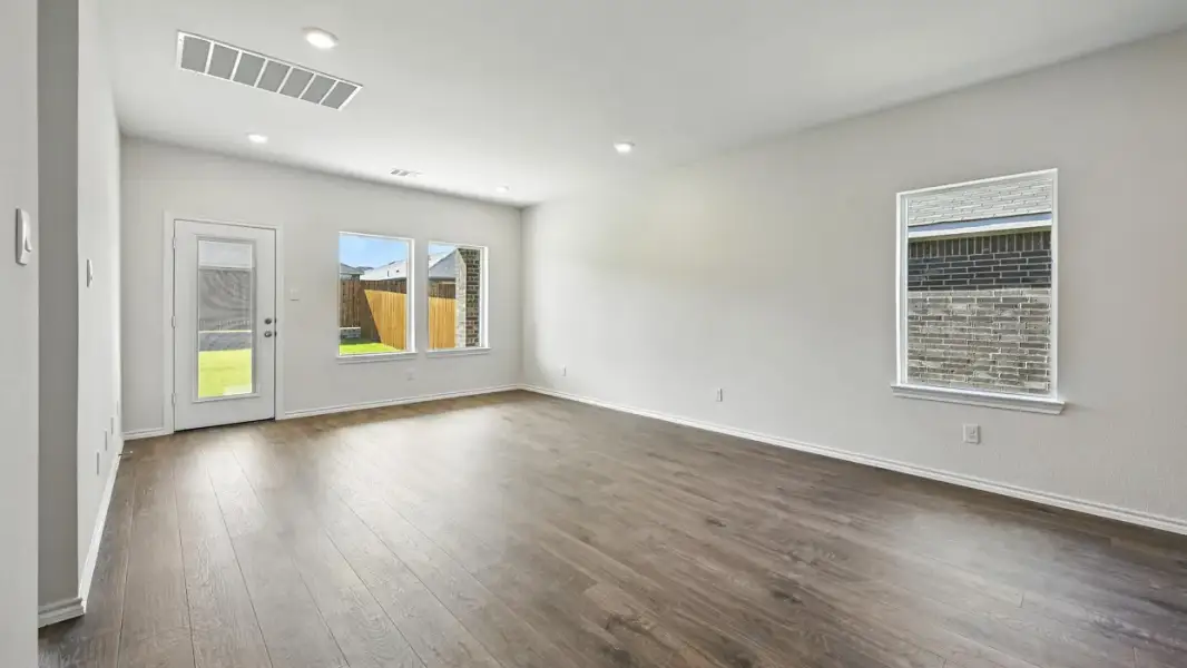 Spacious, unfurnished interior of a new home in Northspur, Terrell (Image 27). Spacious, unfurnished interior of a new home in Northspur, Terrell (Image 27).