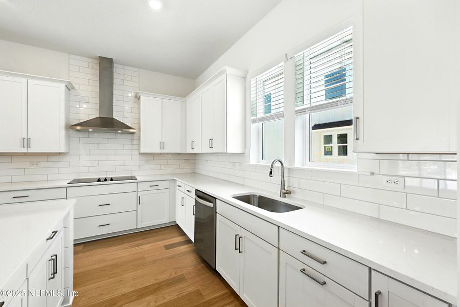 Furnished interior view inside a new home in , Jacksonville Beach (Image 8).