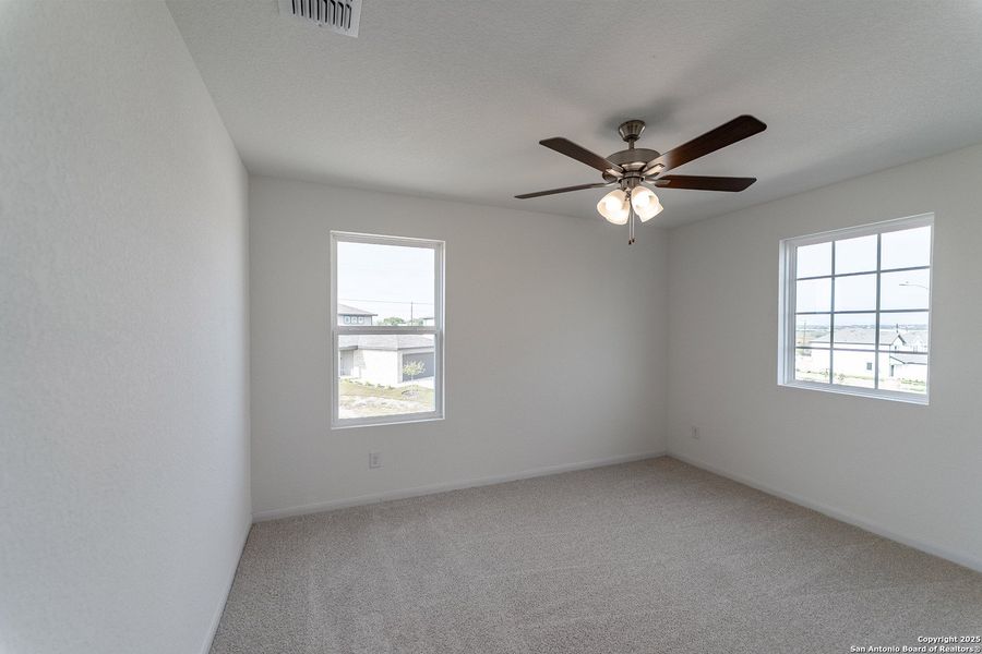 Spacious, unfurnished interior of a new home in Katzer Ranch, Converse (Image 15).