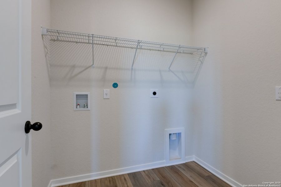 Spacious, unfurnished interior of a new home in Cordova Trails, Seguin (Image 16). Spacious, unfurnished interior of a new home in Cordova Trails, Seguin (Image 16).