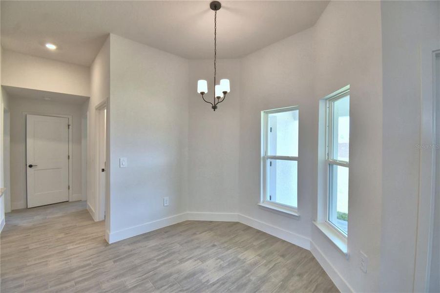 Spacious, unfurnished interior of a new home in Lake Juliana Estates, Auburndale (Image 39).