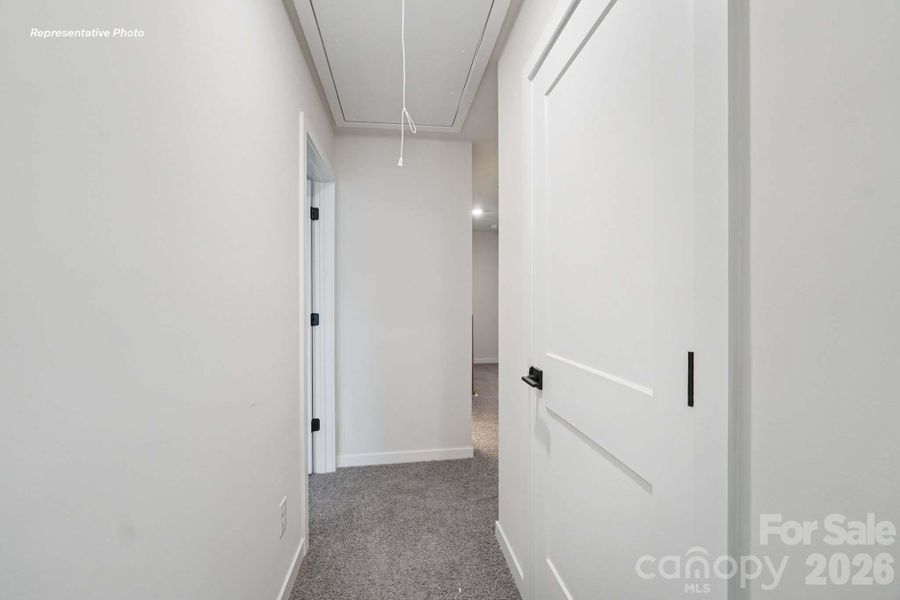 Spacious, unfurnished interior of a new home in Oak Grove Hill, Huntersville (Image 10).