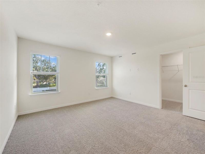 Spacious, unfurnished interior of a new home in Towns at Riverwalk, Sanford (Image 19).
