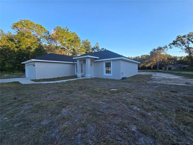 Exterior details and patio area of a home in , Ocala (Image 22). Exterior details and patio area of a home in , Ocala (Image 22).