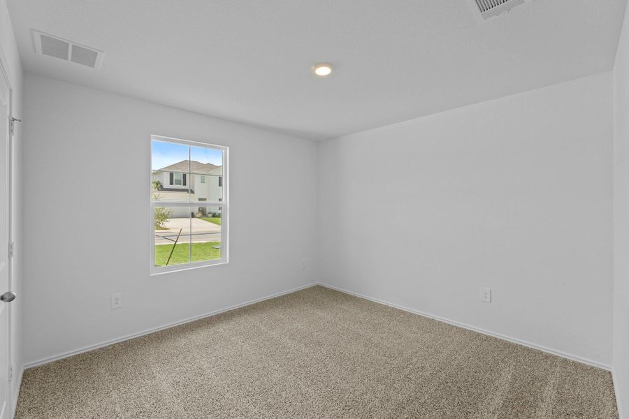 Spacious, unfurnished interior of a new home in Durango, Mustang Ridge (Image 27).