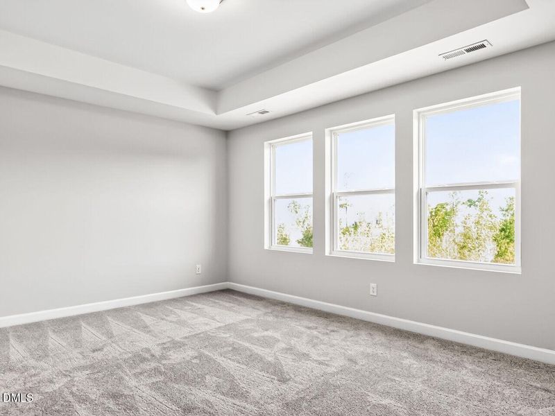024-1280x960-primary-bedroom
