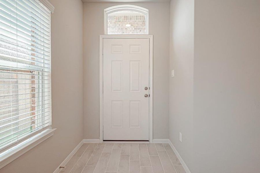 Spacious, unfurnished interior of a new home in Lago Mar, Hockley (Image 33).