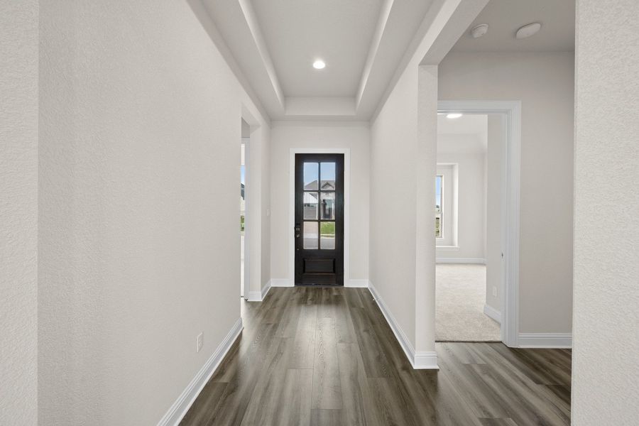 Spacious, unfurnished interior of a new home in Chapel Ridge, Waco (Image 17).