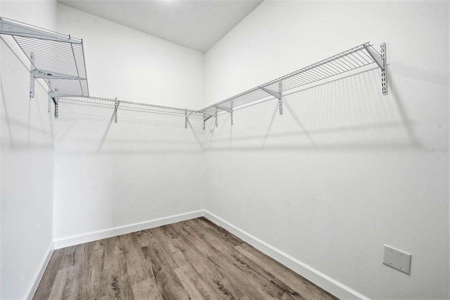 Spacious, unfurnished interior of a new home in , Haines City (Image 24).