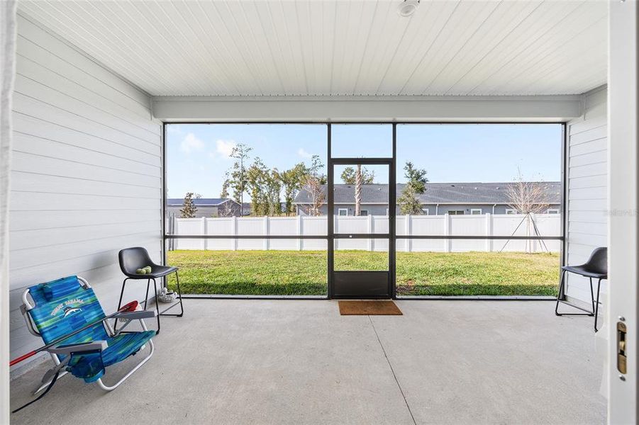 Exterior details and patio area of a home in , Ocala (Image 4).