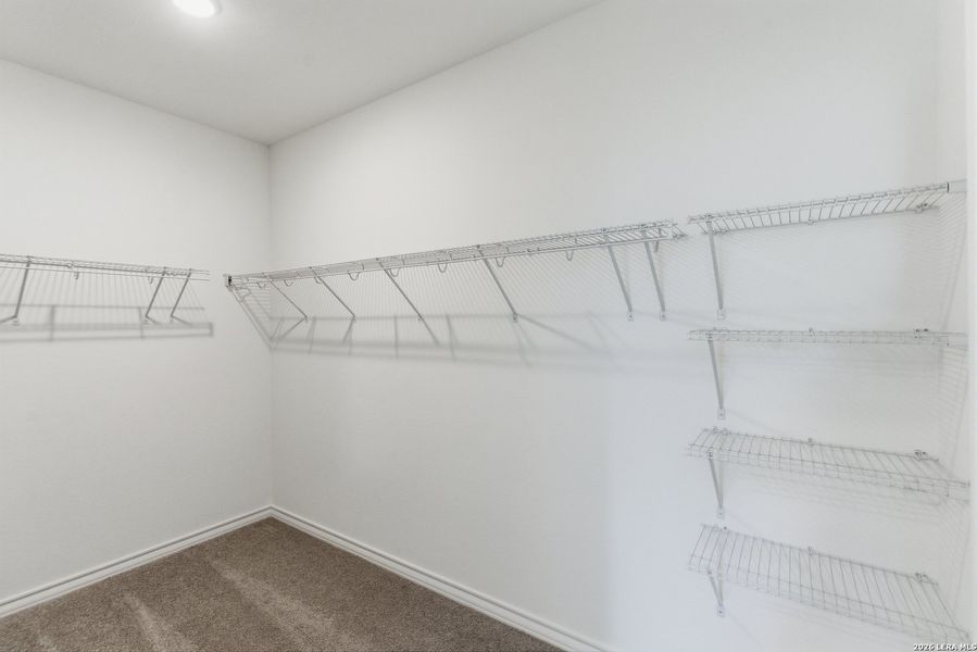Spacious, unfurnished interior of a new home in Meadows at Clear Springs, New Braunfels (Image 22).