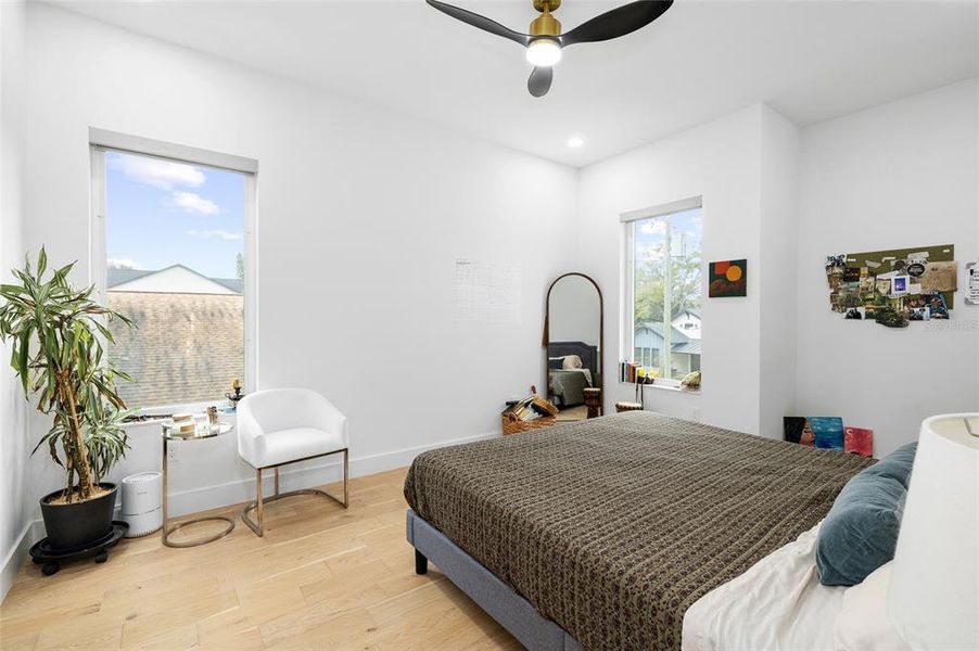 Furnished interior view inside a new home in , Tampa (Image 41).