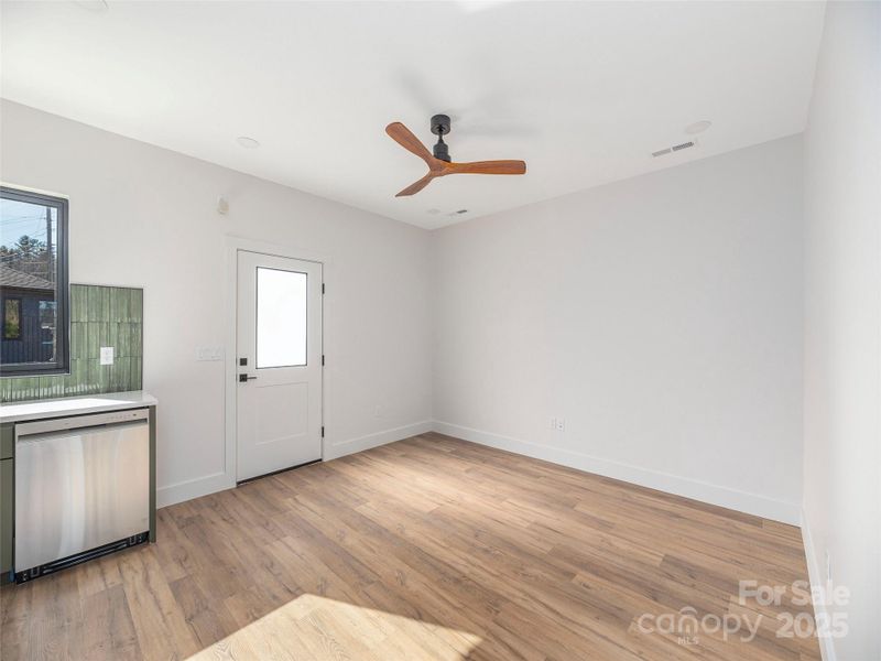 Spacious, unfurnished interior of a new home in , Waynesville (Image 12).